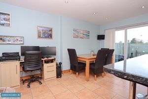 Kitchen/Dining Room- click for photo gallery